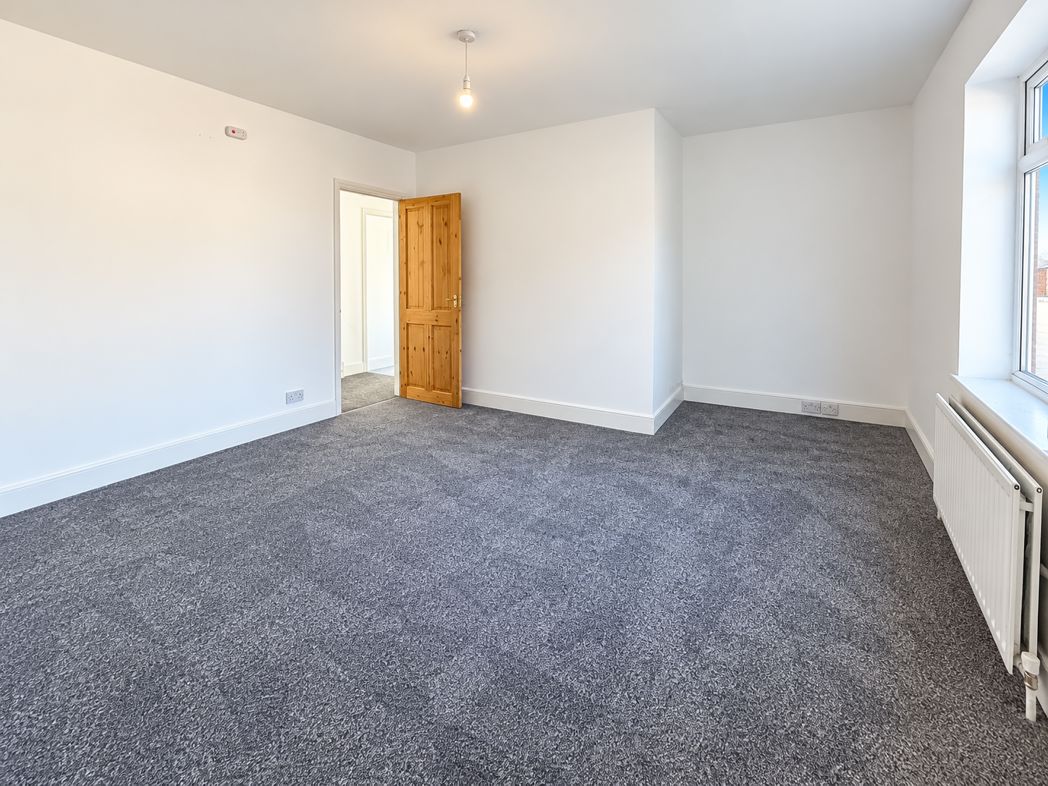 Property image 4 of 9