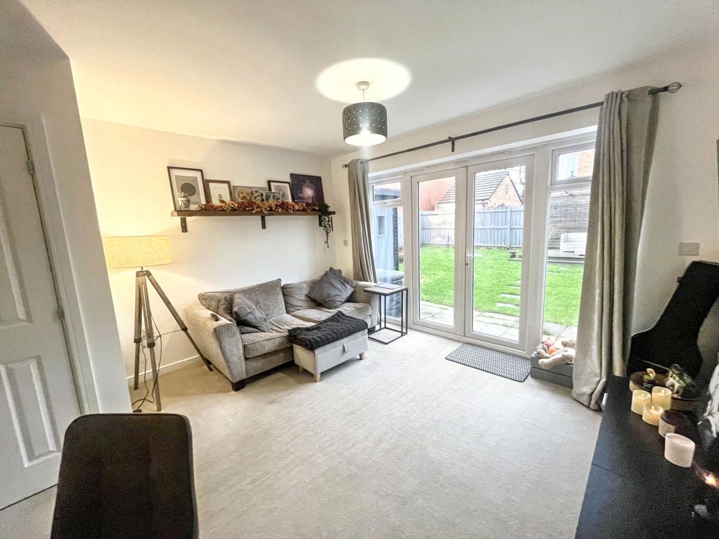 Property image 5 of 11
