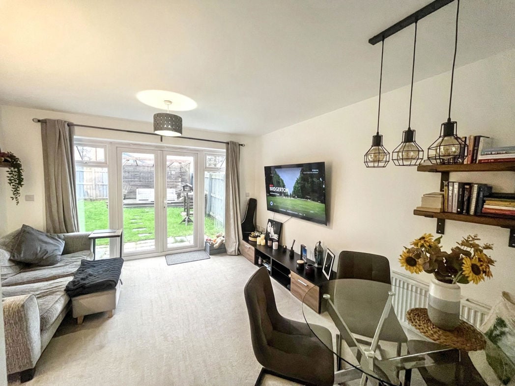 Property image 3 of 11