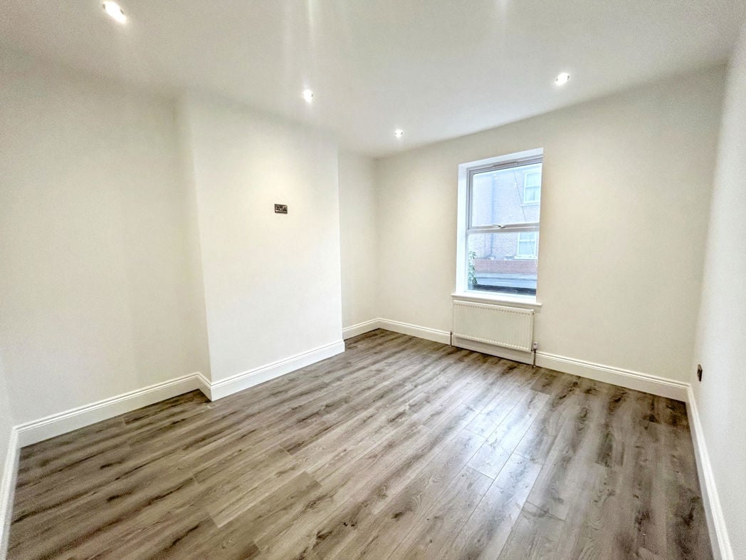 Property image 5 of 5