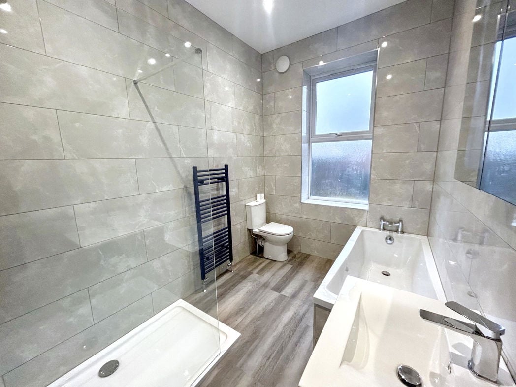 Property image 1 of 5