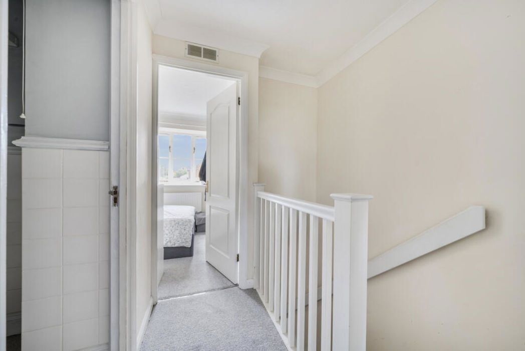 Property image 4 of 9