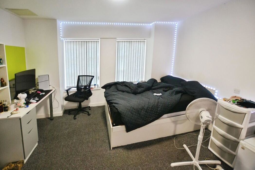 Property image 3 of 8