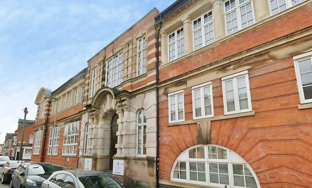 Property image 1 of 8