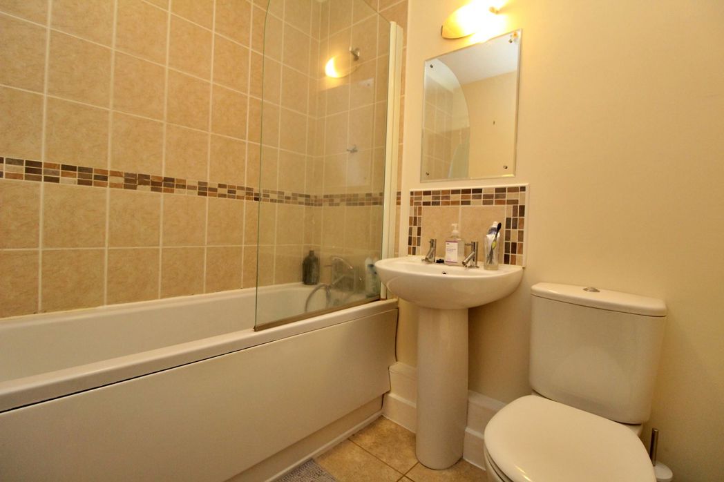 Property image 5 of 8