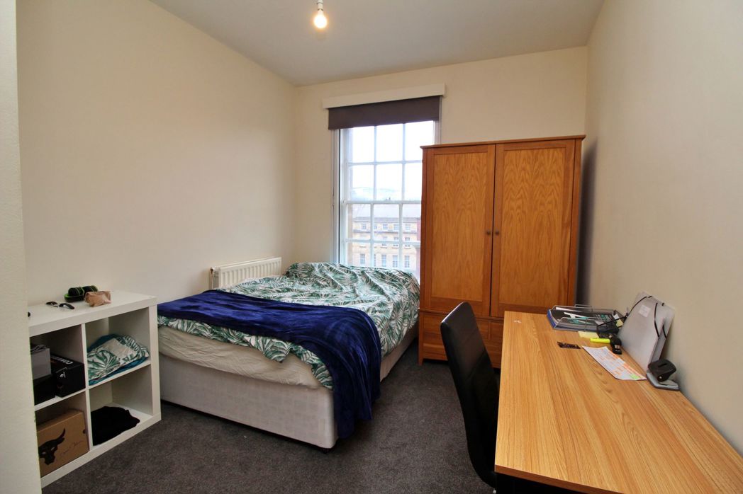 Property image 7 of 8