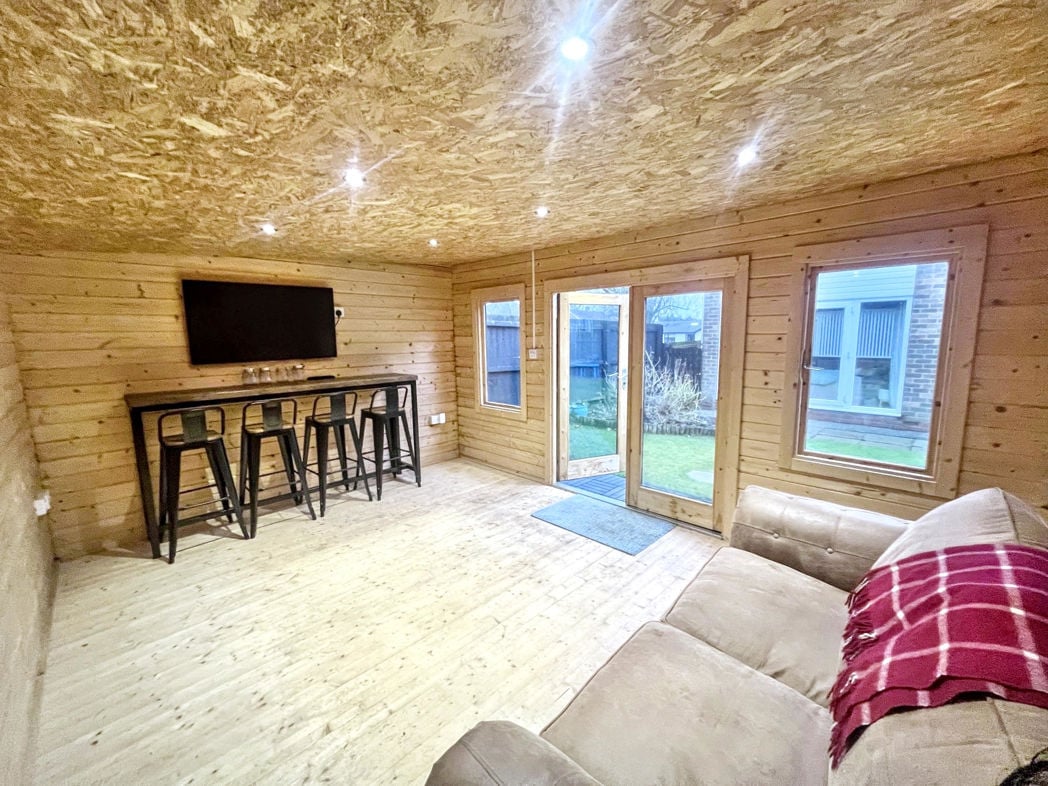 Property image 14 of 16