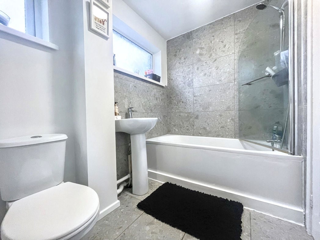 Property image 13 of 16