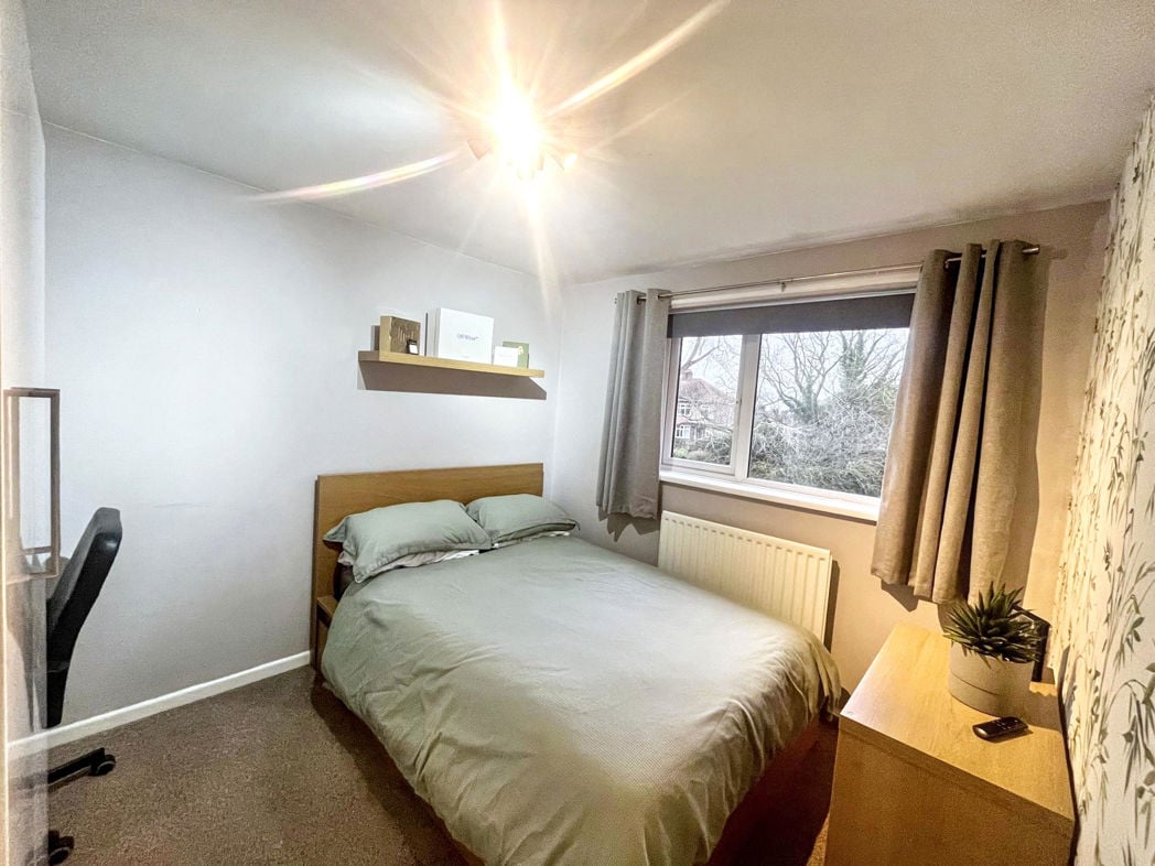 Property image 11 of 16