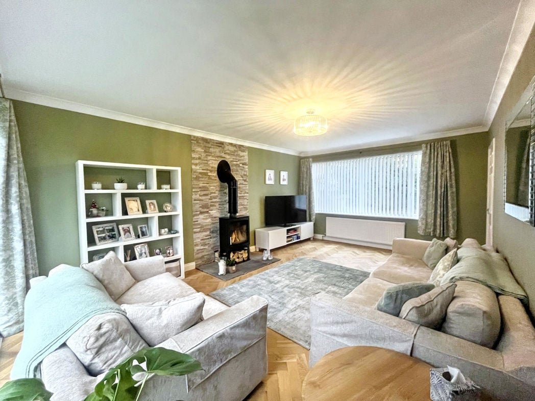 Property image 2 of 16