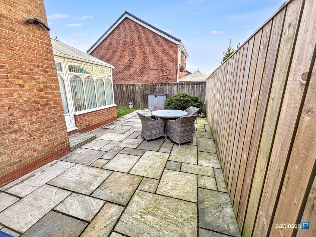 Property image 8 of 17