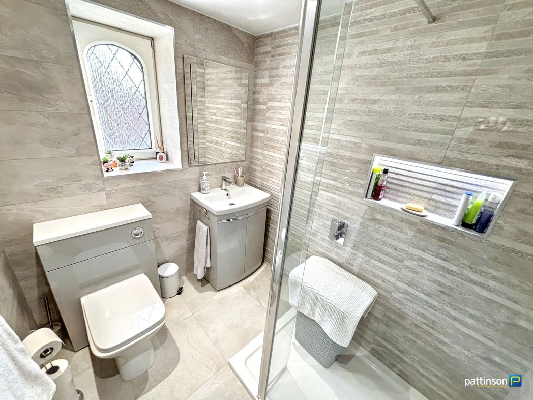 Property image 15 of 17