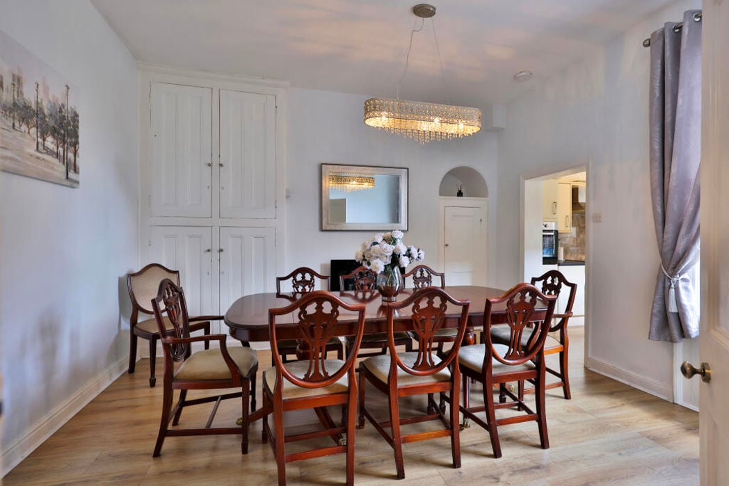 Property image 4 of 19