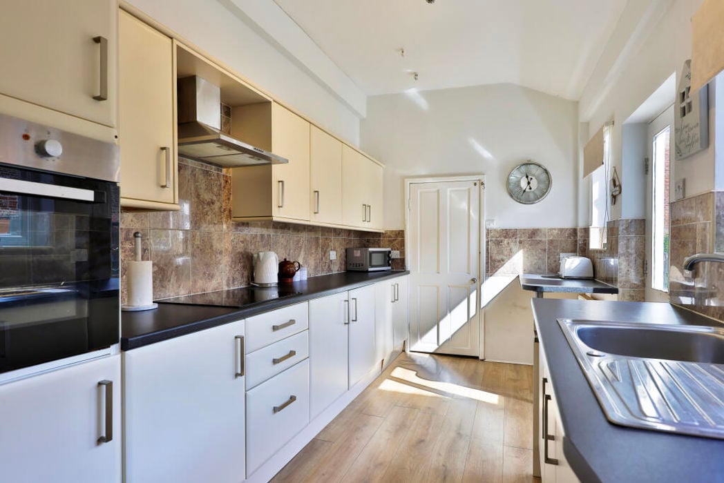 Property image 6 of 19