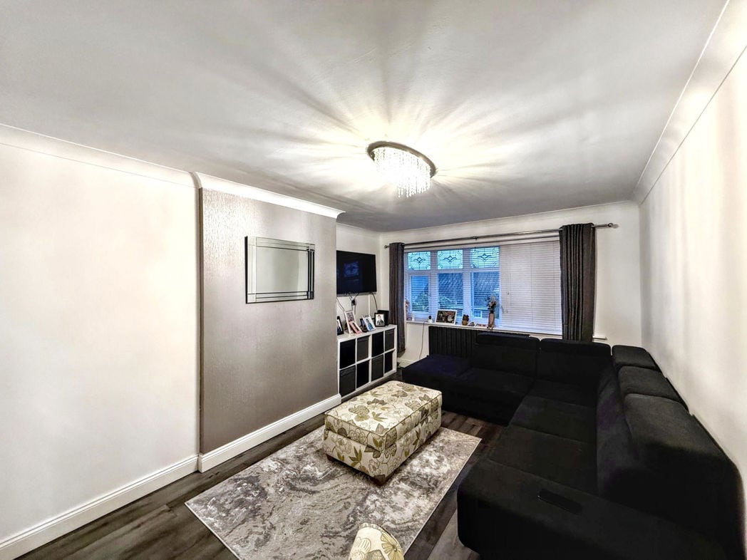Property image 3 of 20