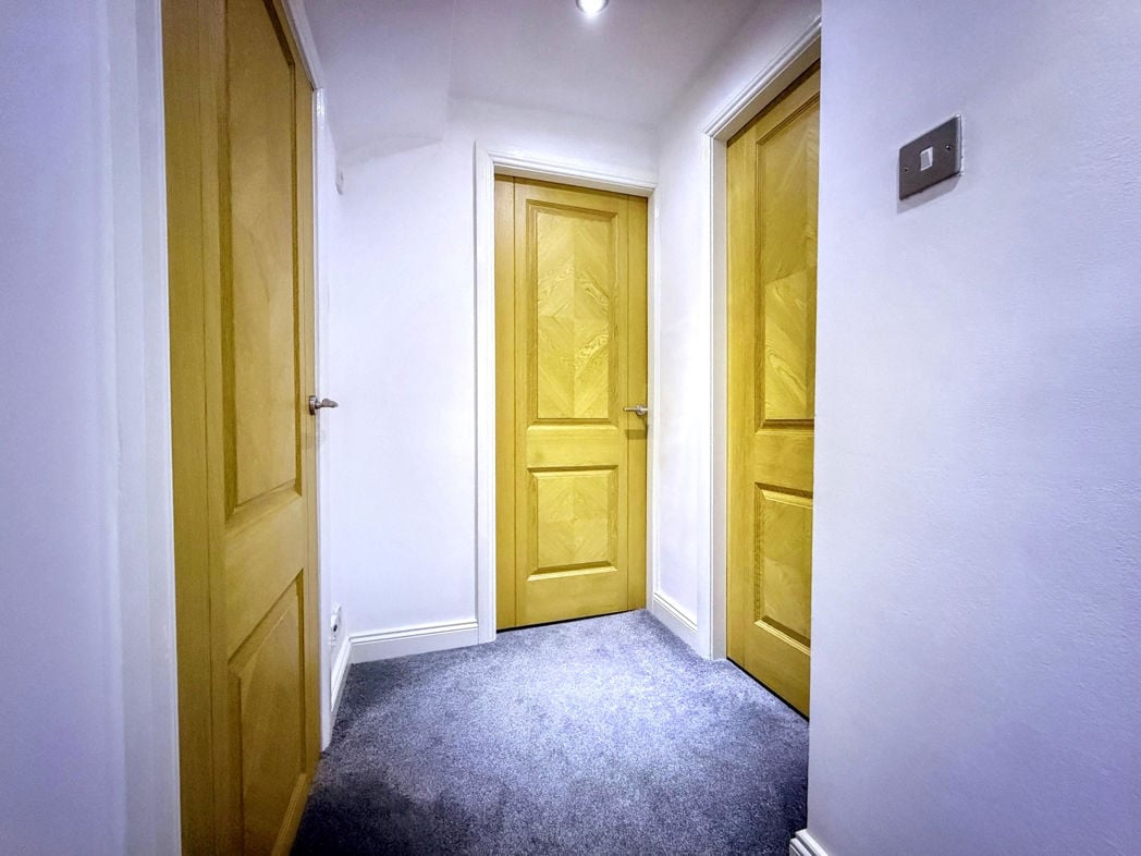 Property image 11 of 20