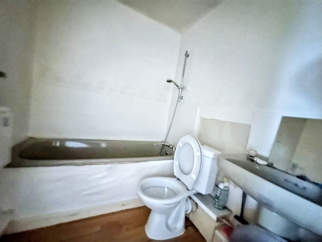Property image 5 of 7