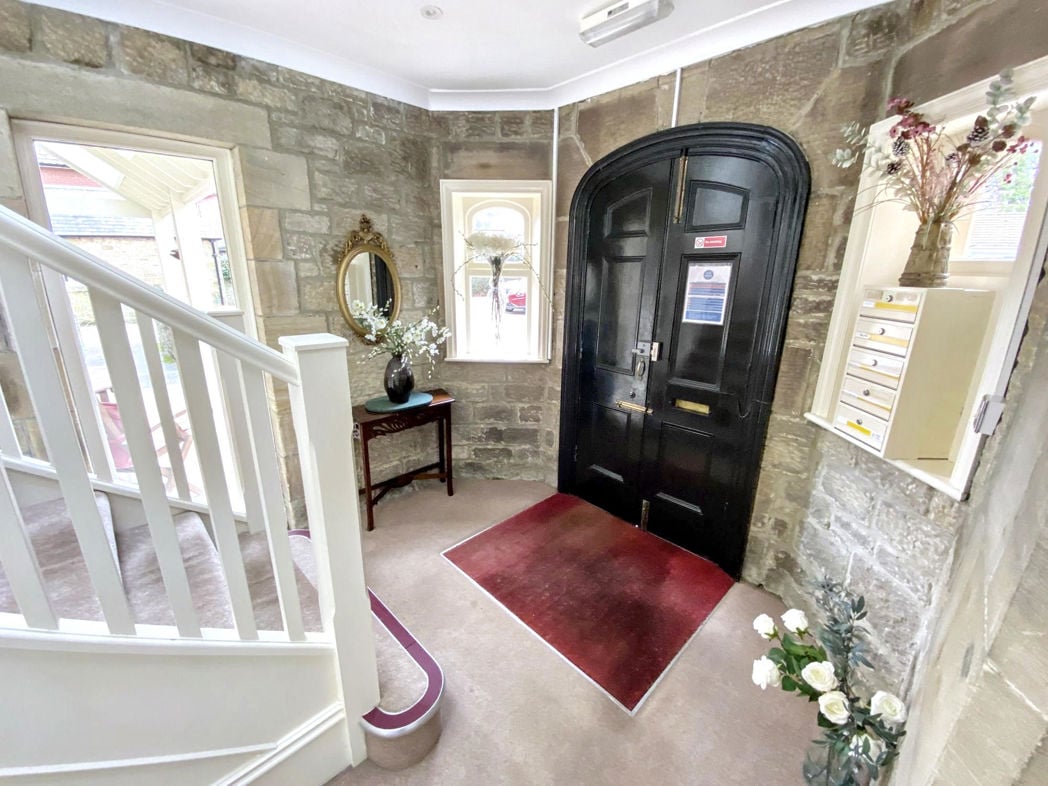 Property image 2 of 14
