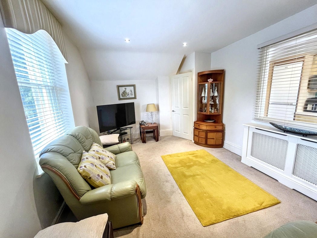 Property image 7 of 14
