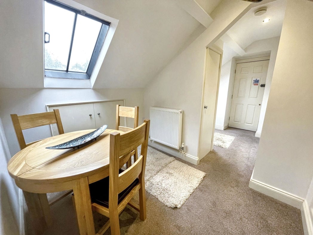 Property image 4 of 14