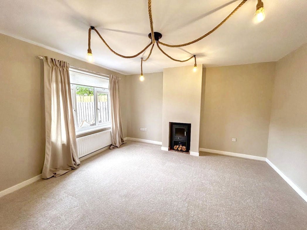 Property image 4 of 9
