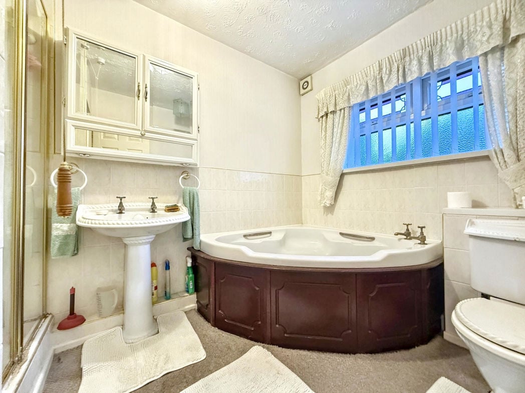 Property image 17 of 20