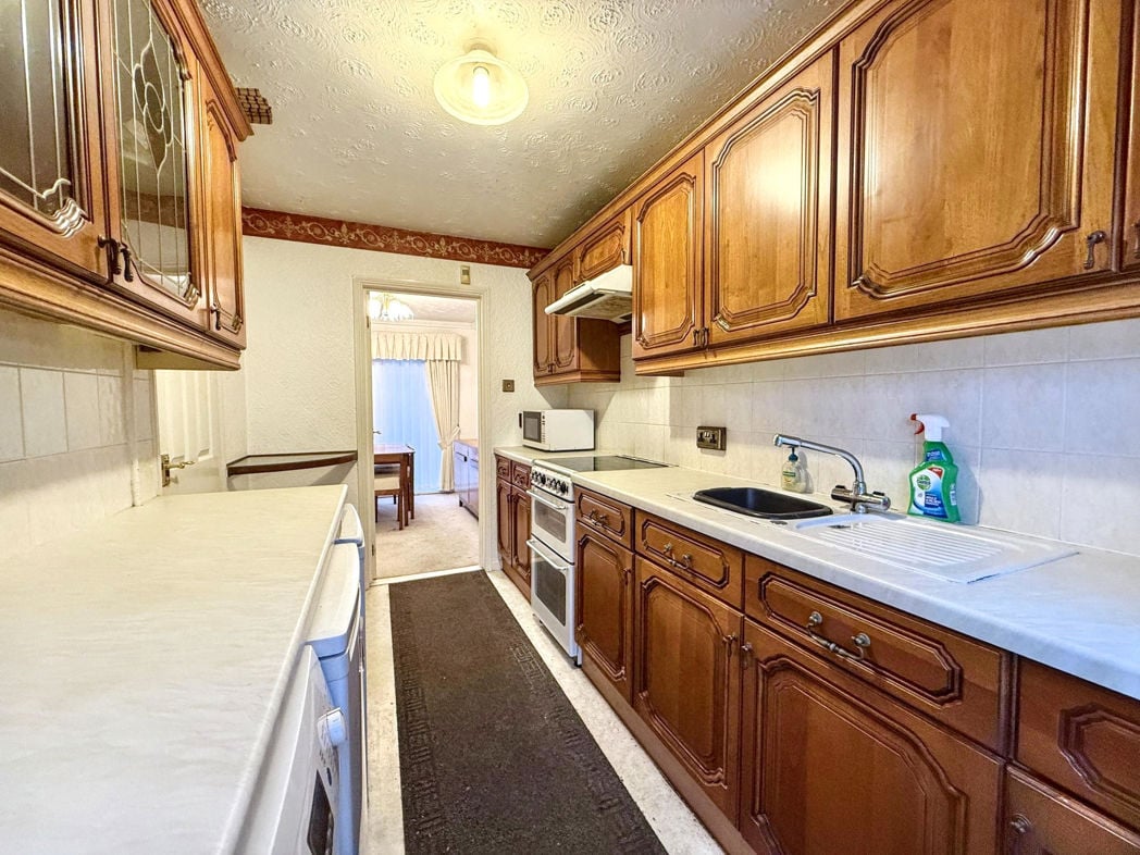 Property image 8 of 20