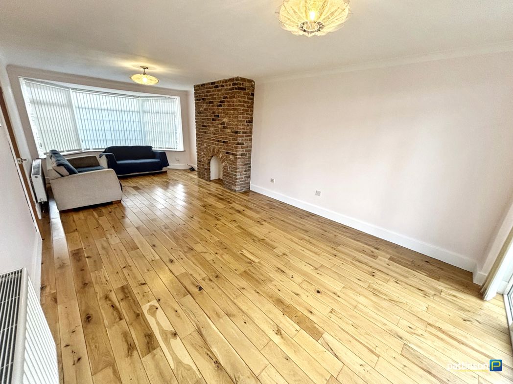 Property image 7 of 23