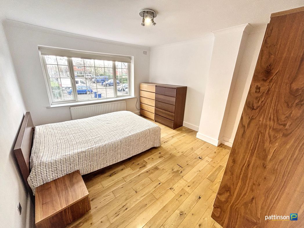 Property image 16 of 23