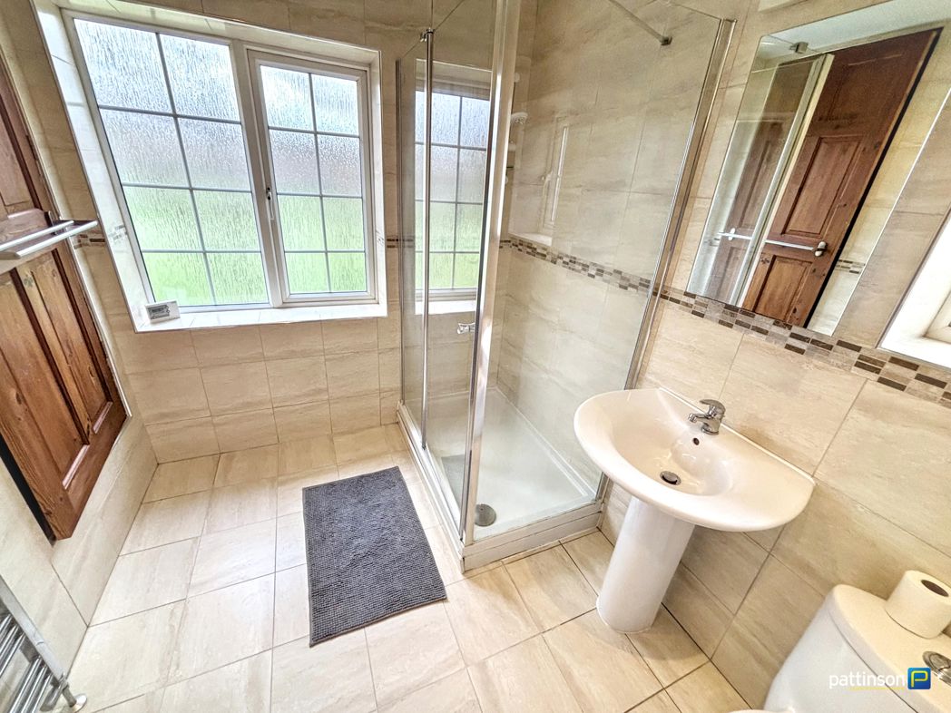 Property image 21 of 23
