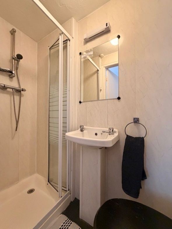 Property image 18 of 26