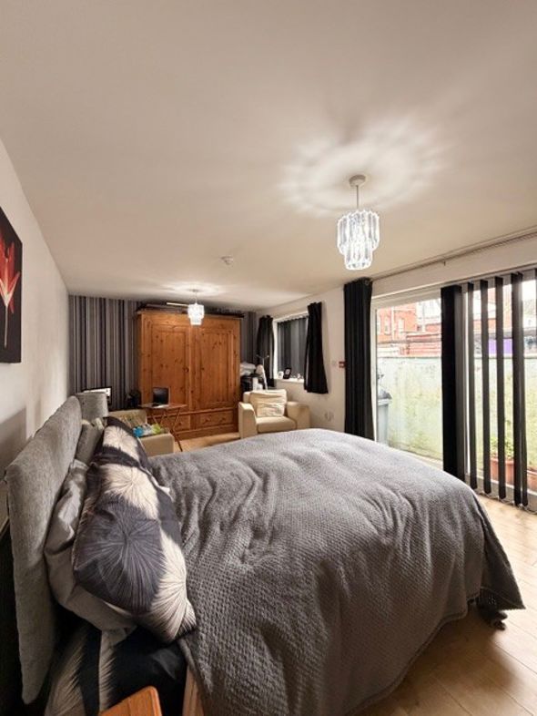 Property image 22 of 26