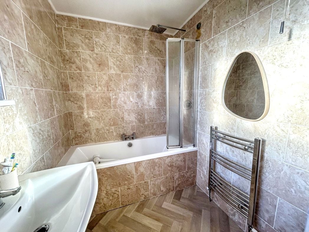 Property image 10 of 20