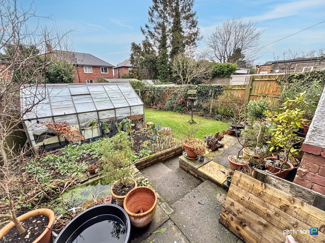 Property image 8 of 19