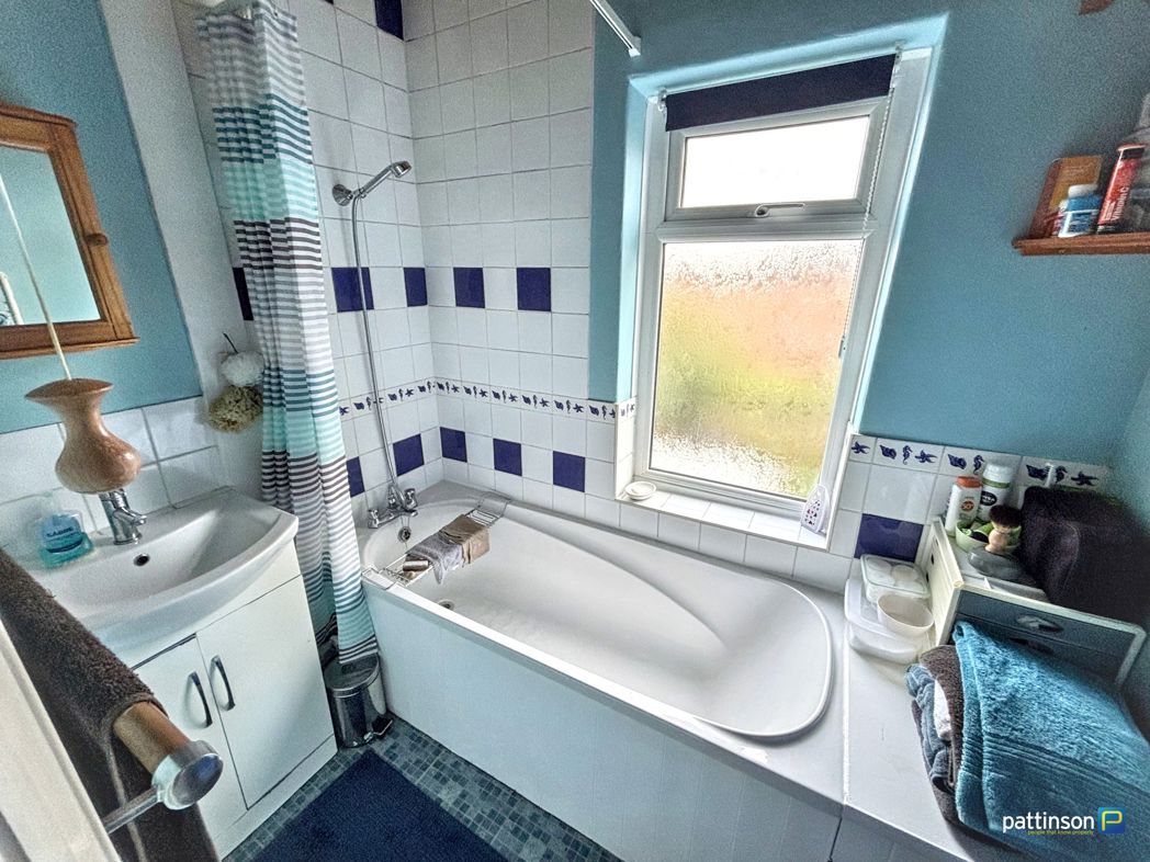 Property image 16 of 19