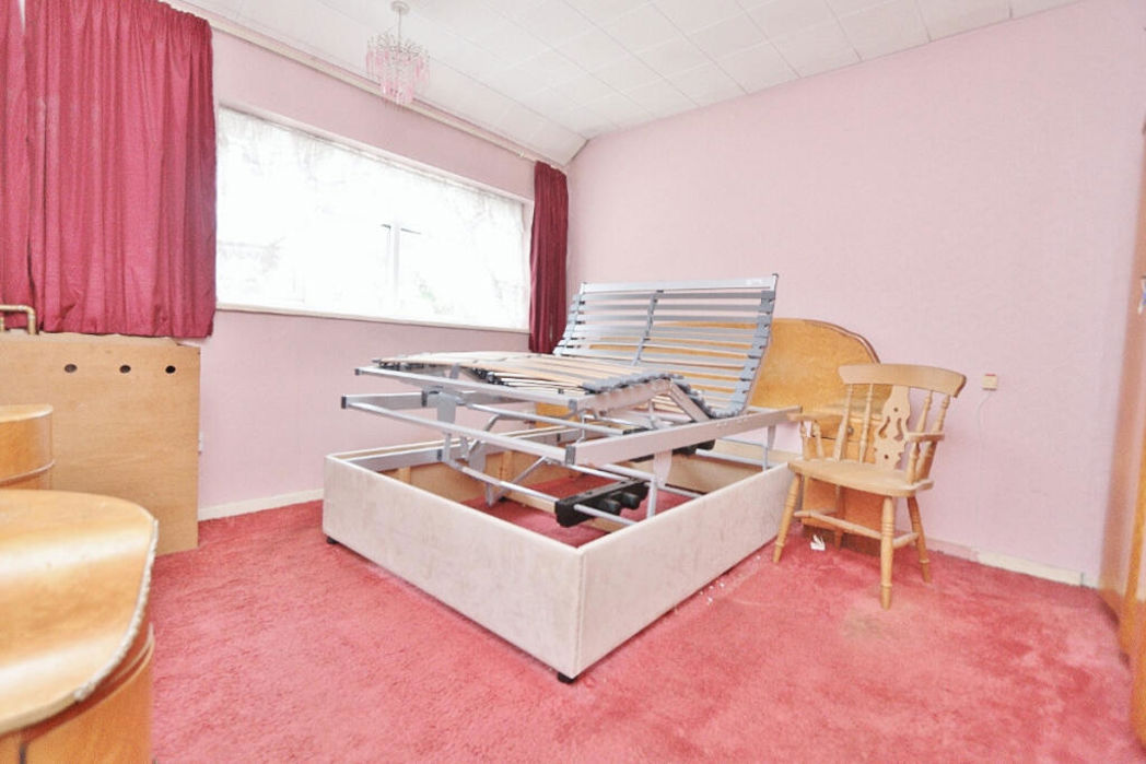 Property image 8 of 12