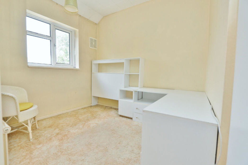 Property image 9 of 12