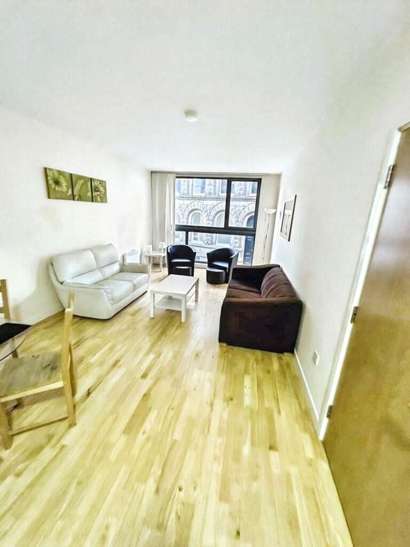 Property image 3 of 9