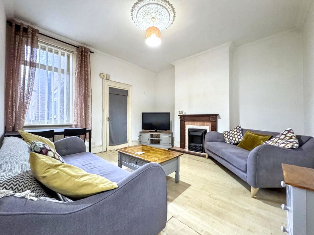 Property image 2 of 15