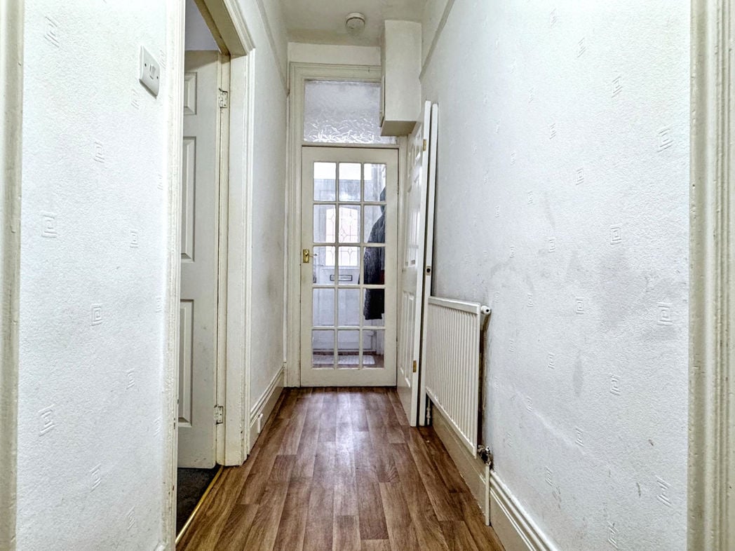 Property image 4 of 15