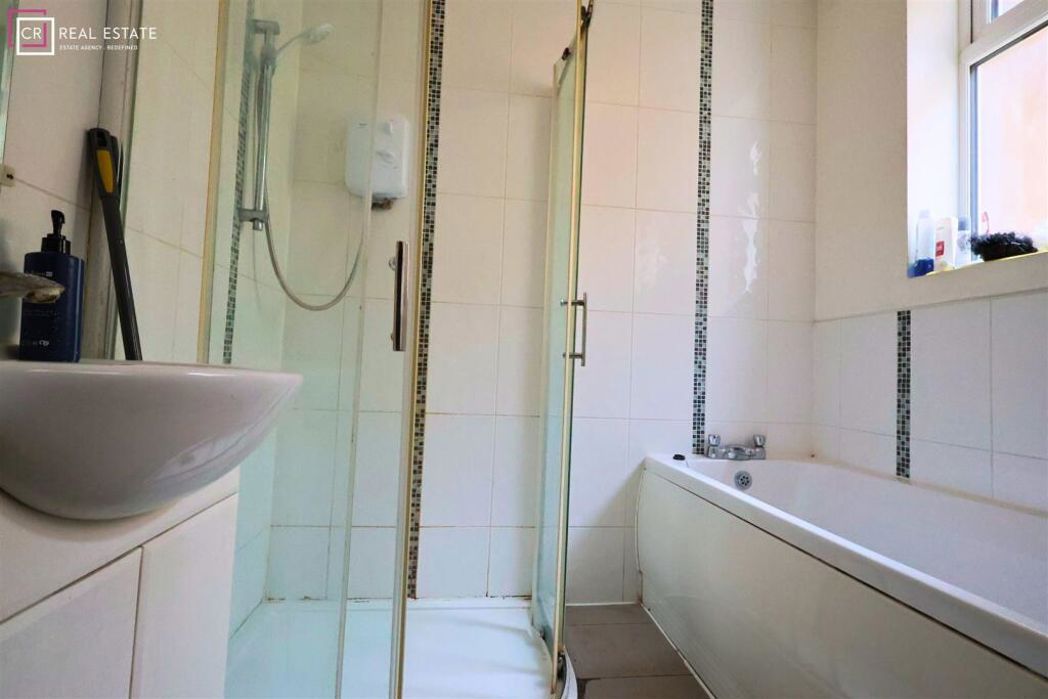 Property image 4 of 8