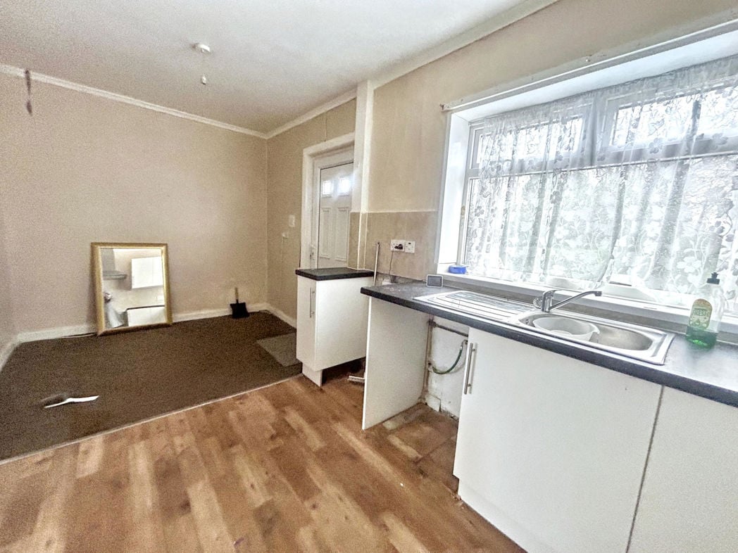 Property image 4 of 8