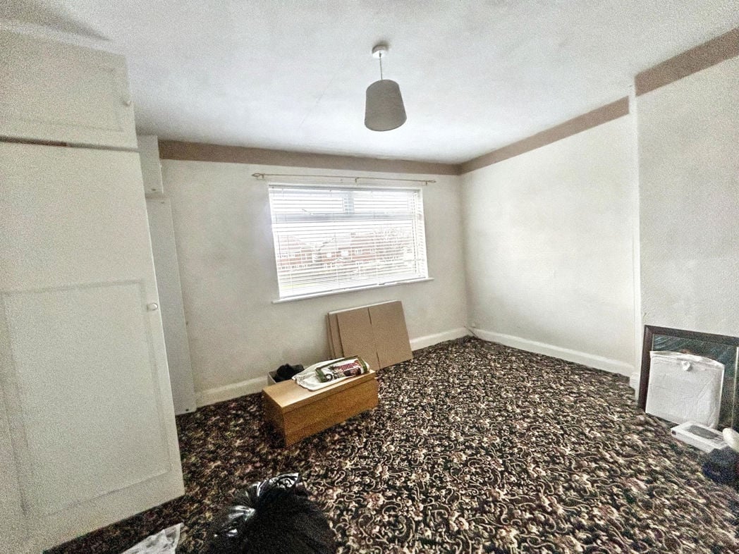 Property image 5 of 8