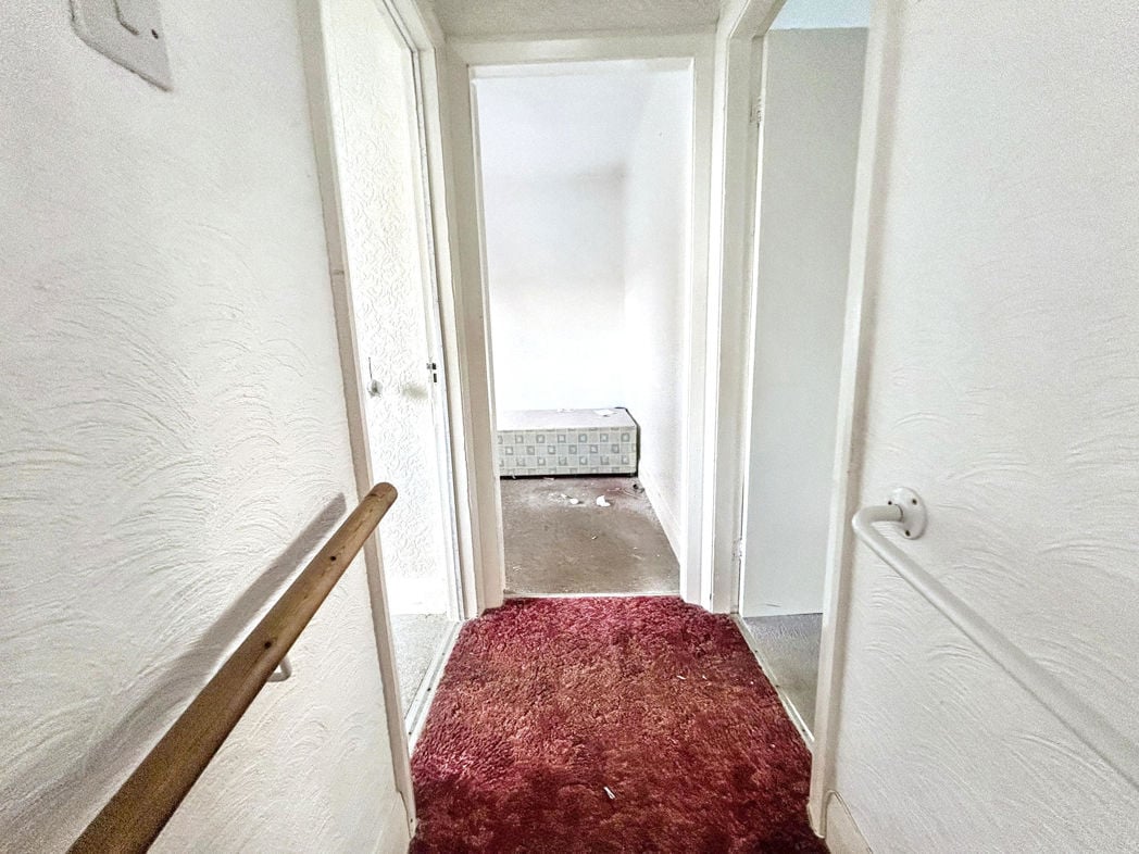 Property image 5 of 9