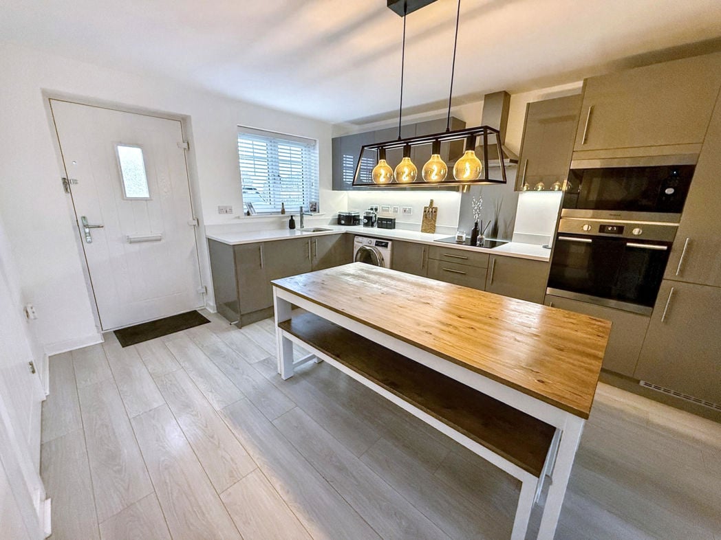 Property image 3 of 14