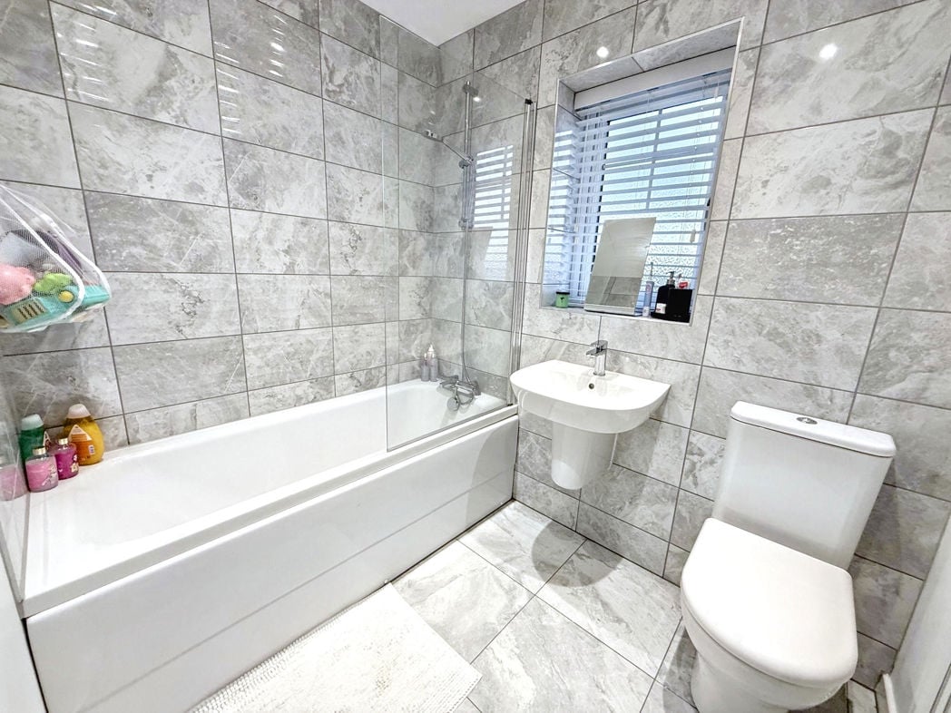 Property image 12 of 14