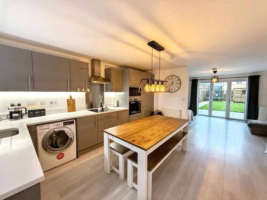 Property image 2 of 14