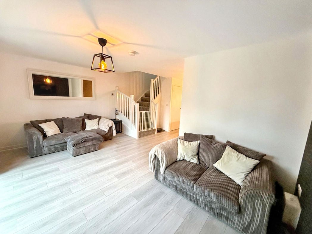 Property image 5 of 14