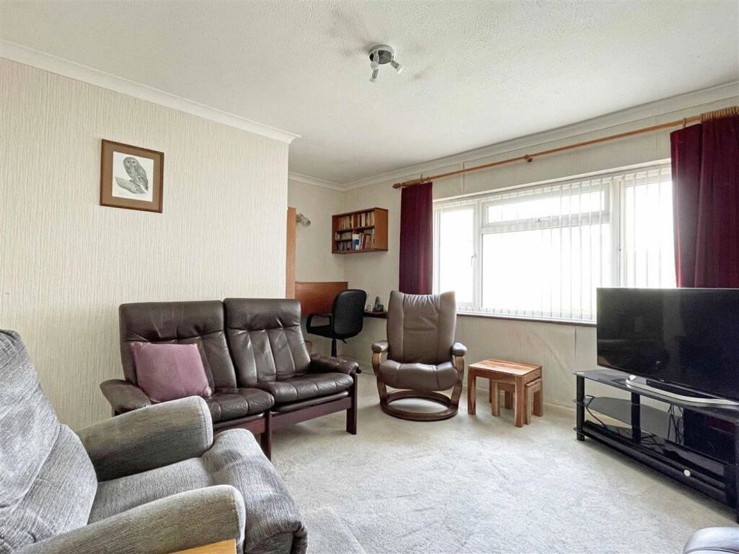 Property image 6 of 13