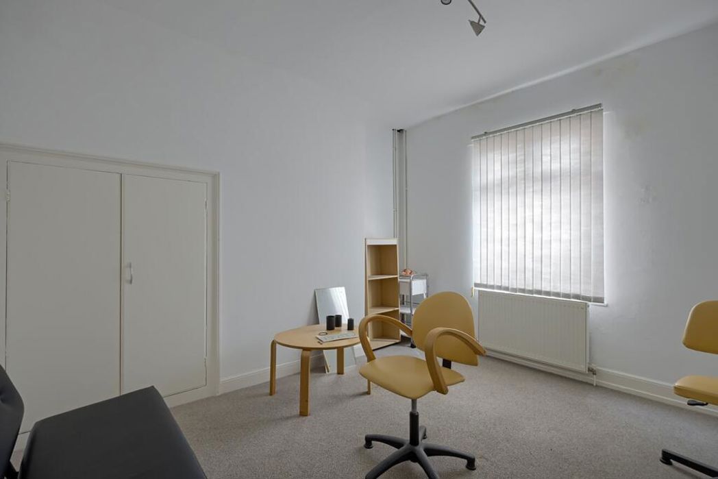 Property image 33 of 34